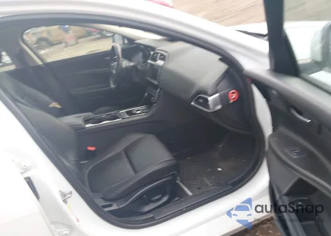 2017 Jaguar Xe 25T Premium from USA, damaged, VIN SAJAD4BG8HA972737